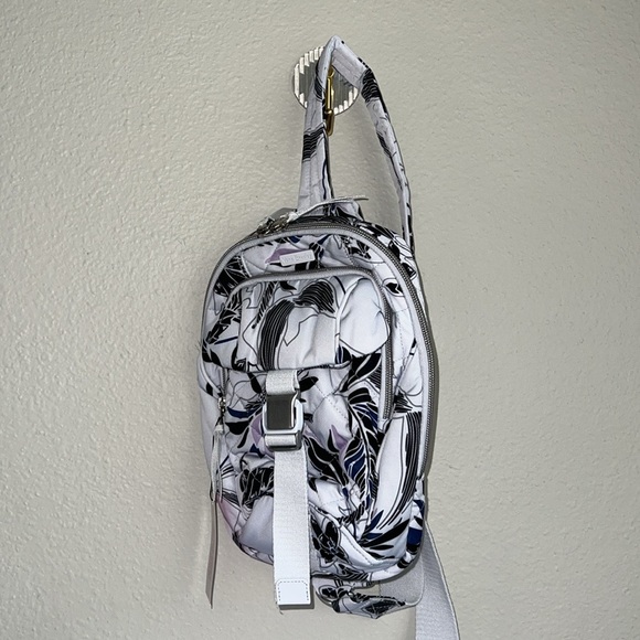 Vera Bradley Utility Sling Backpack-Twilight Garden - ❤️ NEW - Picture 8 of 12